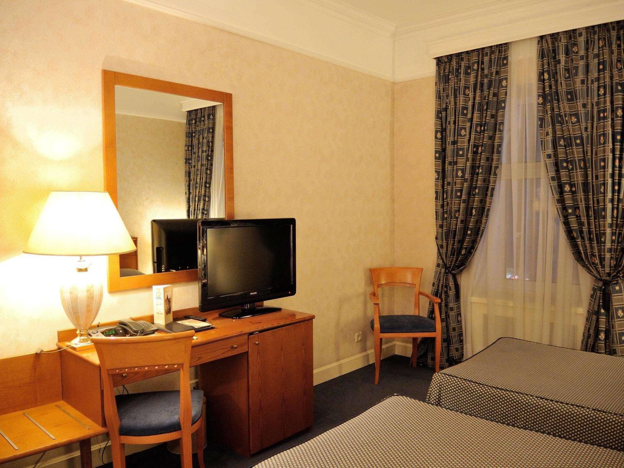 Grand Hotel Ukraine Dnipro Eksteriør bilde