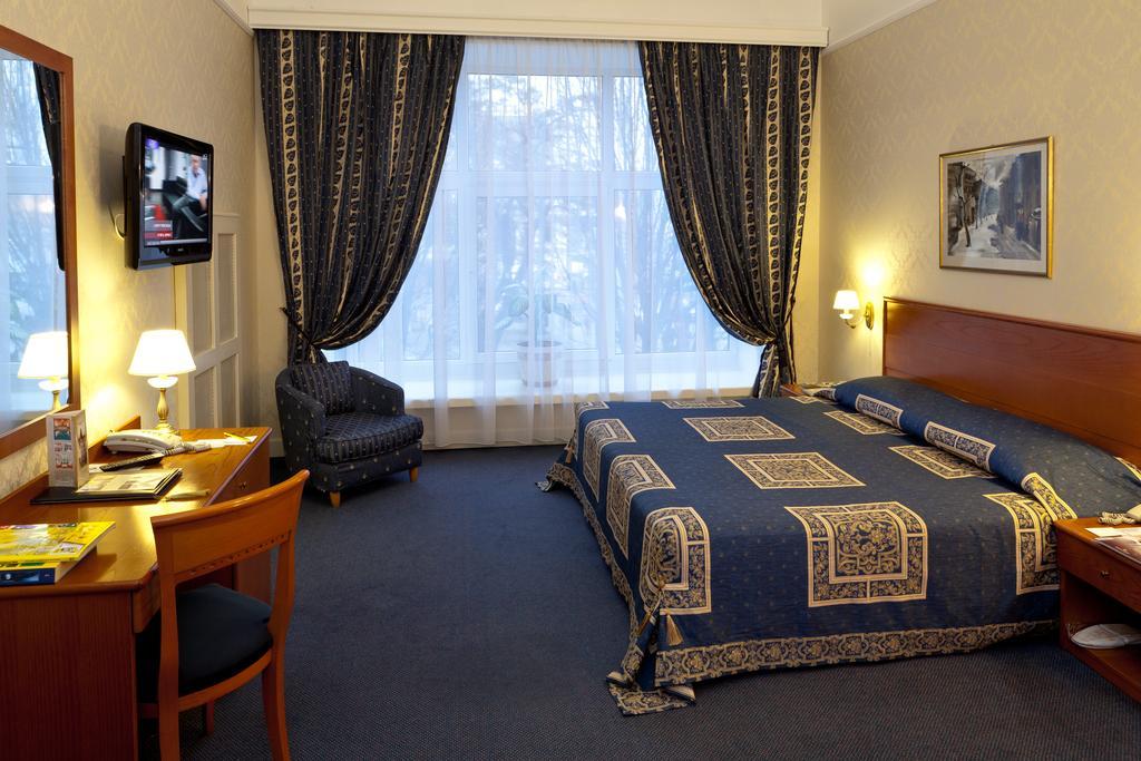 Grand Hotel Ukraine Dnipro Eksteriør bilde